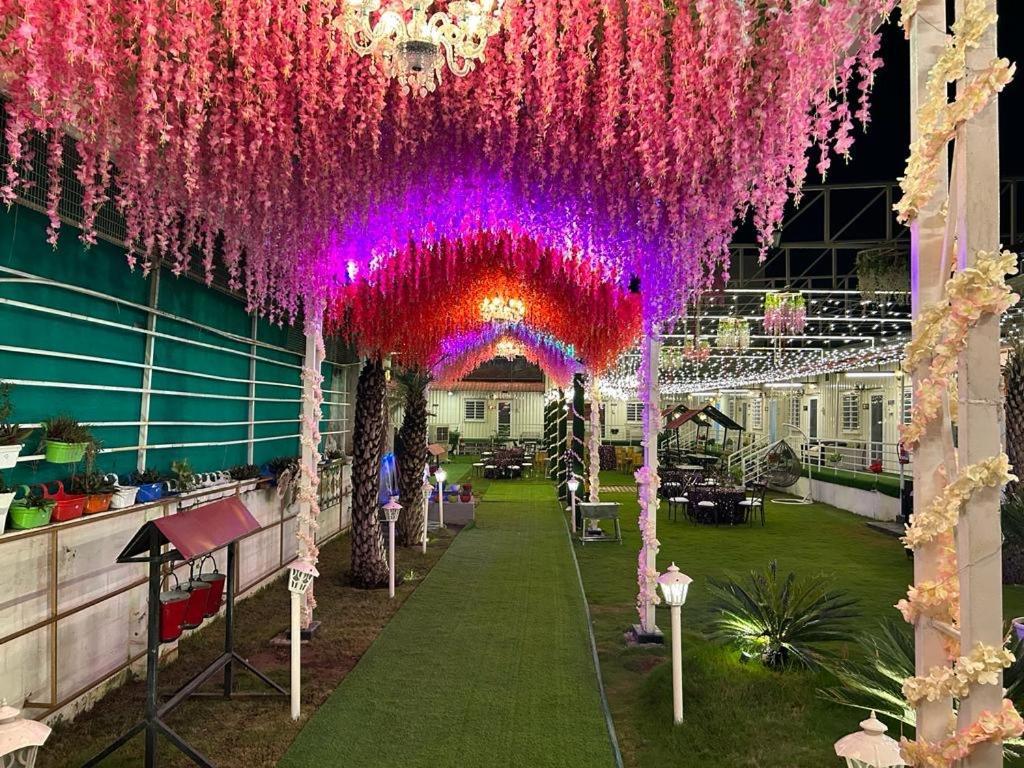 4 Seasons Resort By Jain Residency Sohna Bagian luar foto